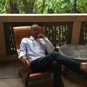 Meet your Posher, Jeffery